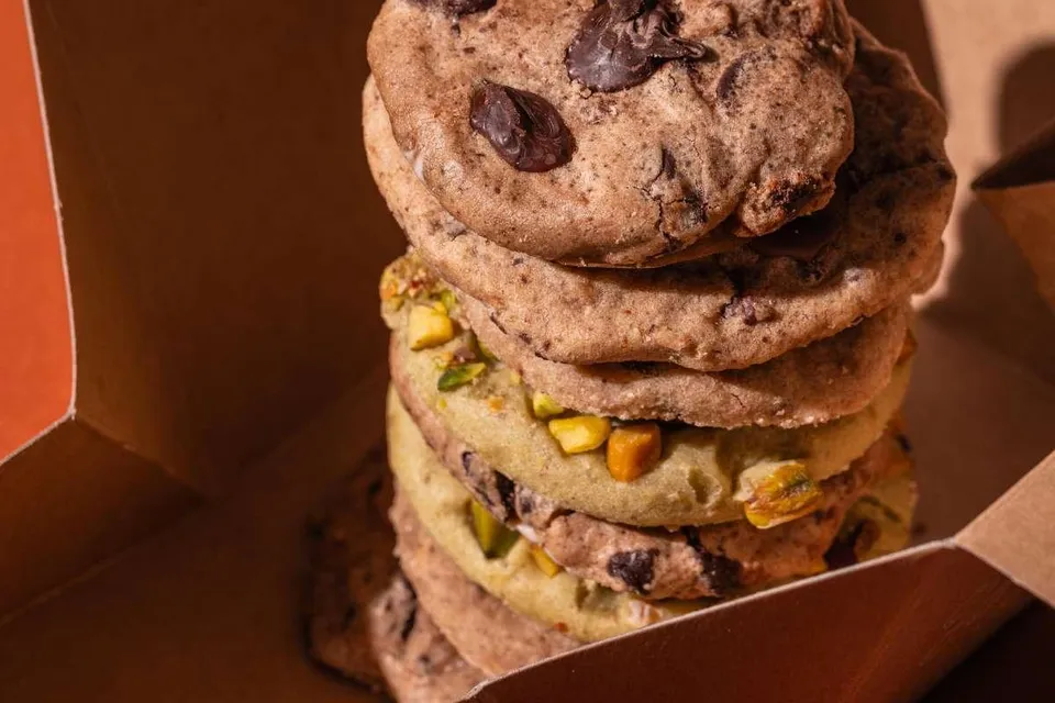 laura-todd-nos-coffrets-bo-te-8-cookies-assortis-8x50g-moelleux image 1