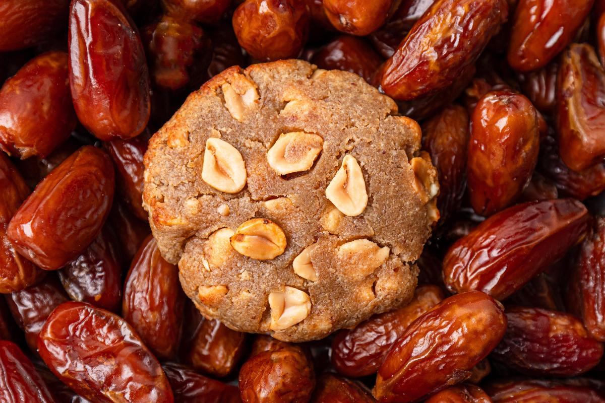 laura-todd-the-athletic-cookie-vegan-prot-in-bo-te-de-5 image 2