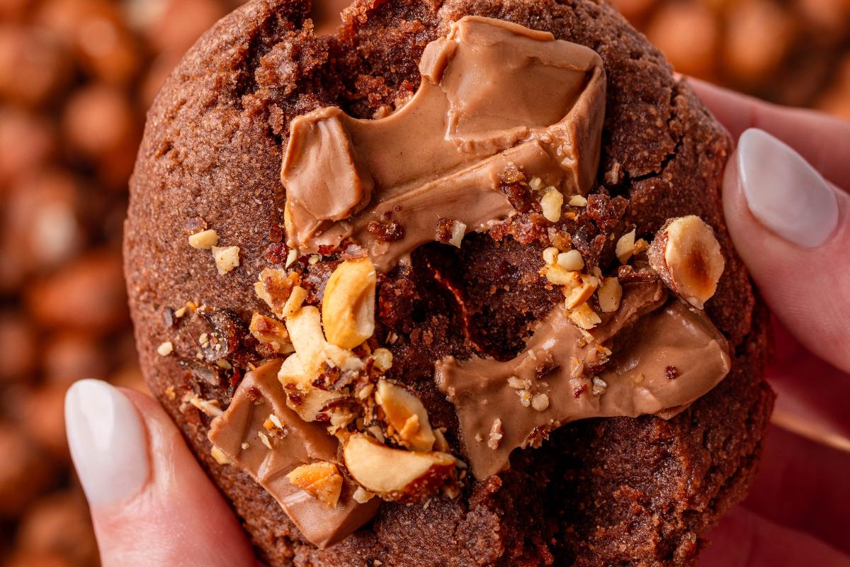 laura-todd-gianduja-signature-cookie-gianduja-noisette-bo-te-de-5 image 2